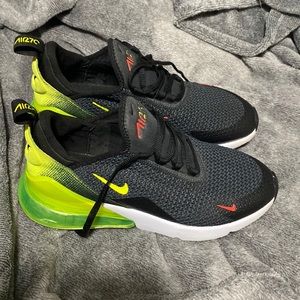 I am selling a pair of Nike Air 270 neon collection They are used